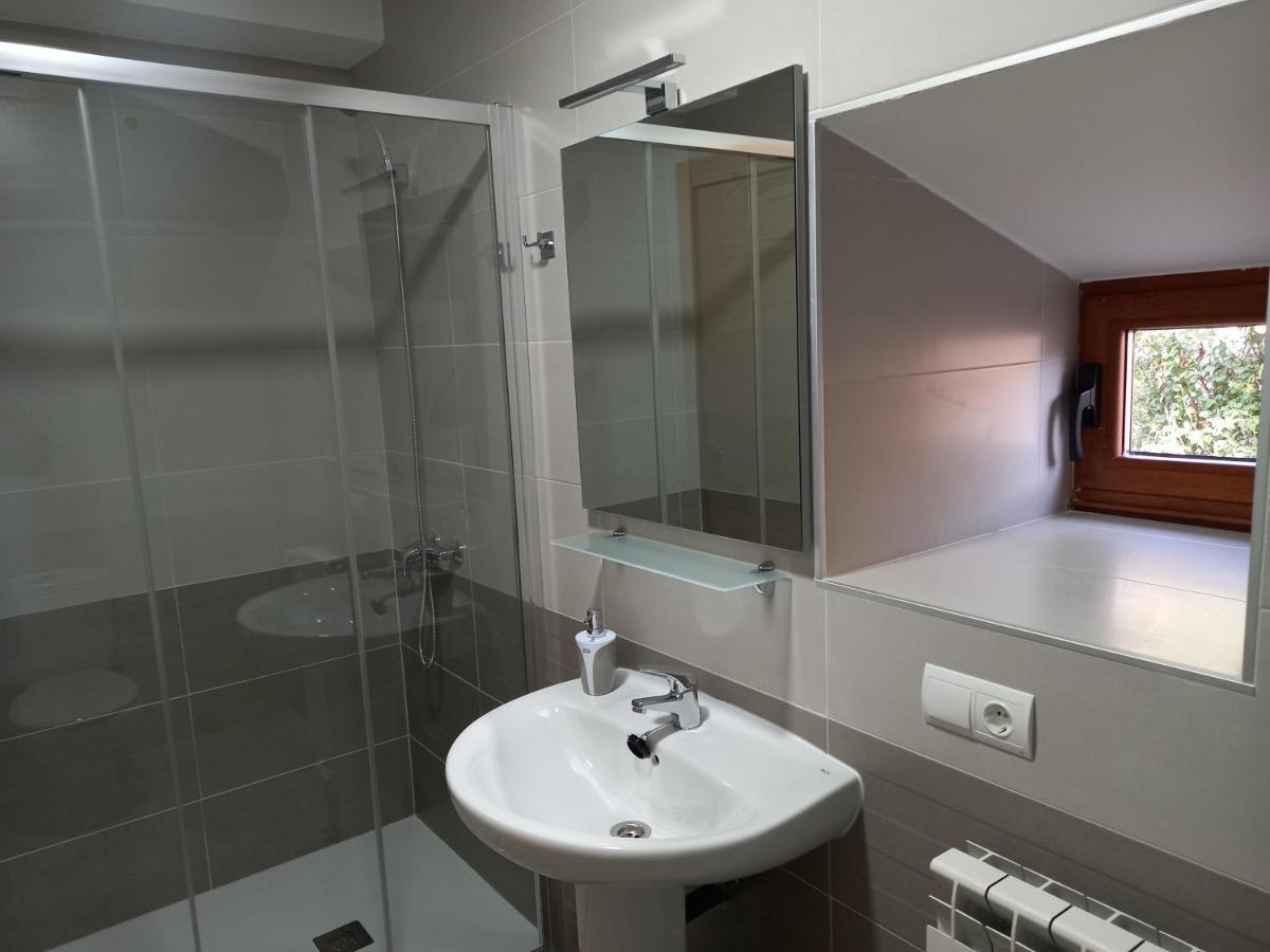 Hotel Rural Virgen Del Carmen Molinaseca Bagian luar foto