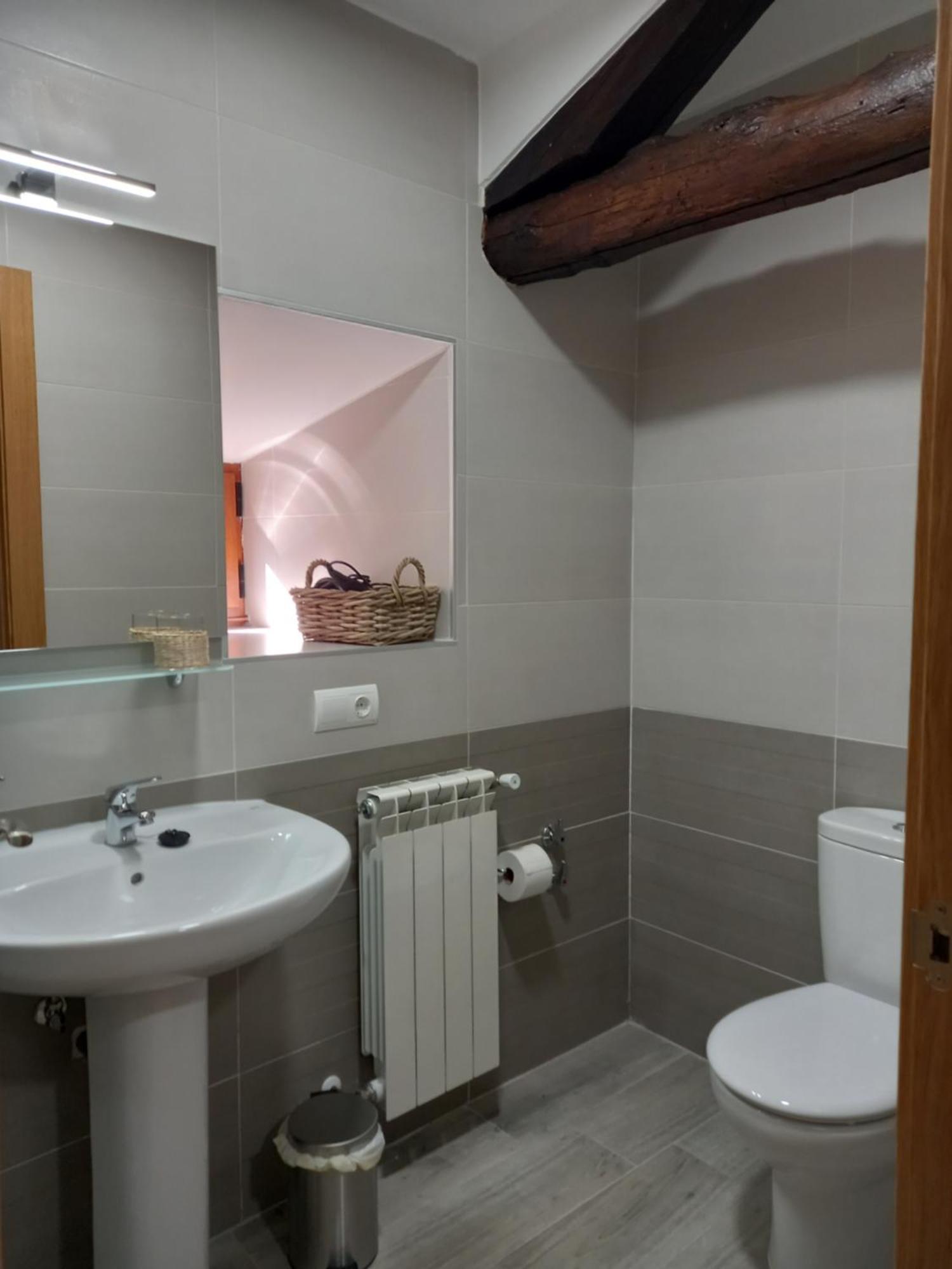 Hotel Rural Virgen Del Carmen Molinaseca Bagian luar foto
